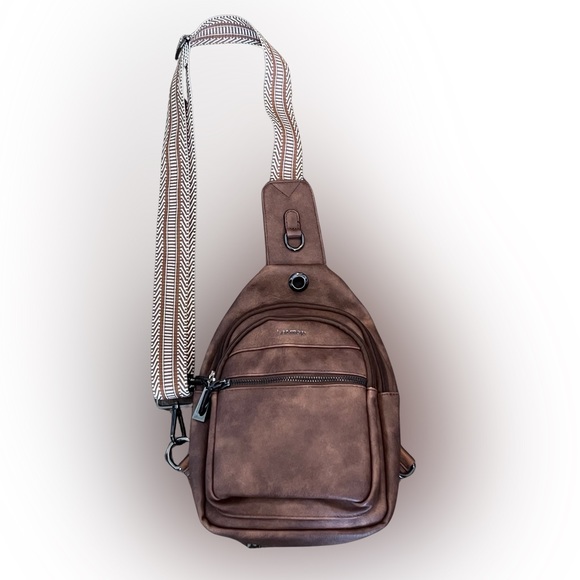 Latmap Multifunctional Crossbody Bag - EUC - - Picture 1 of 5